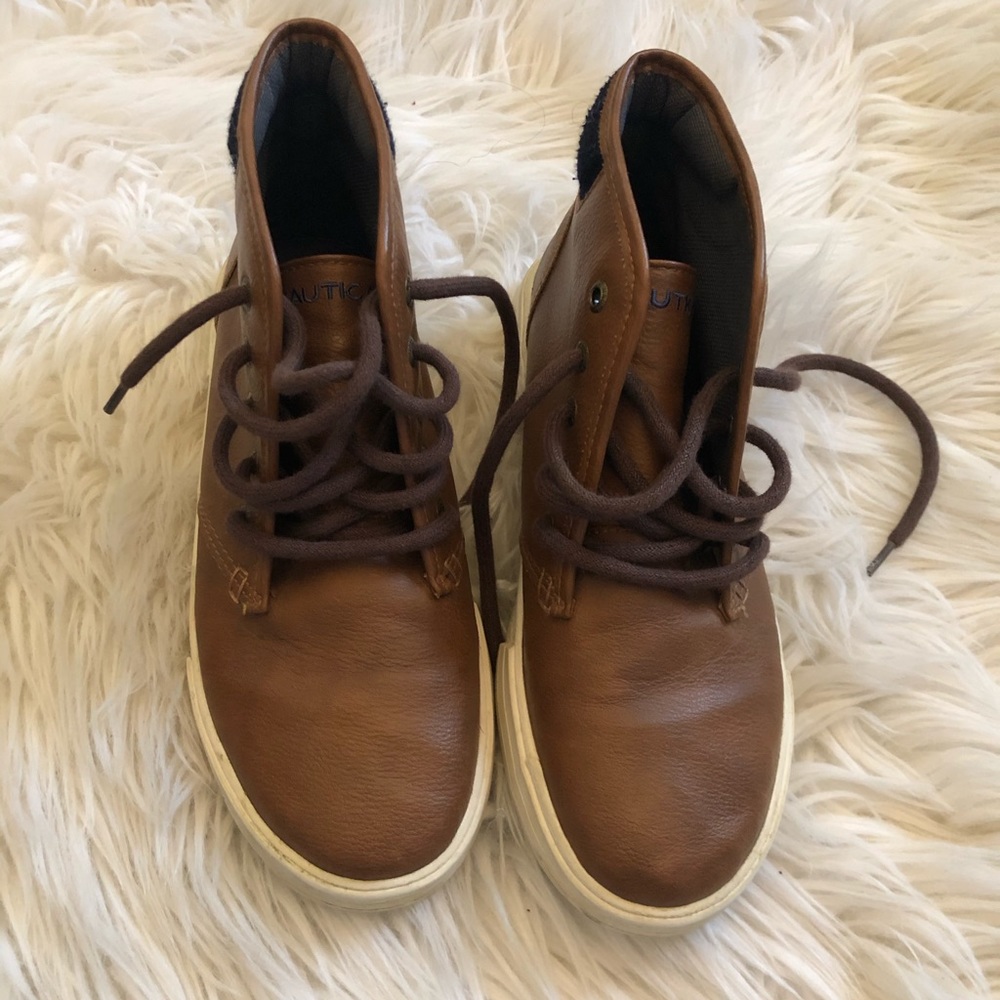 Boys Nautica Chukka boots